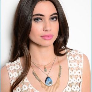 Beautiful layered necklace with pendant